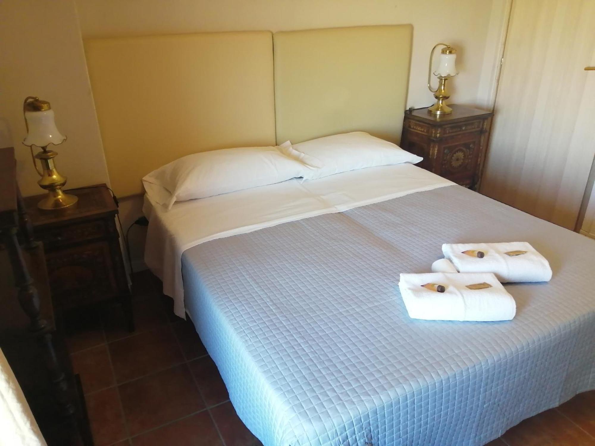 Bed and Breakfast Cascina La Castagnara Oriolo  Zimmer foto
